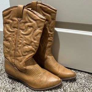Call it Spring Tan Cowboy Boots Size 8